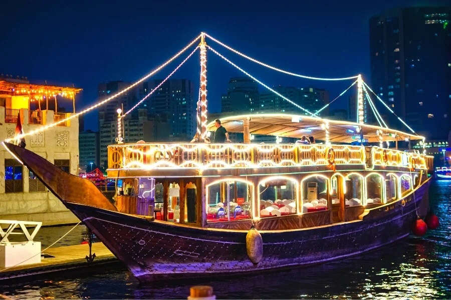 single-product/dhow-cruise-dinner-marina